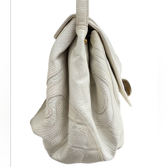 Sharif Vintage Leather Crossbody Bag - Picture 12 of 15